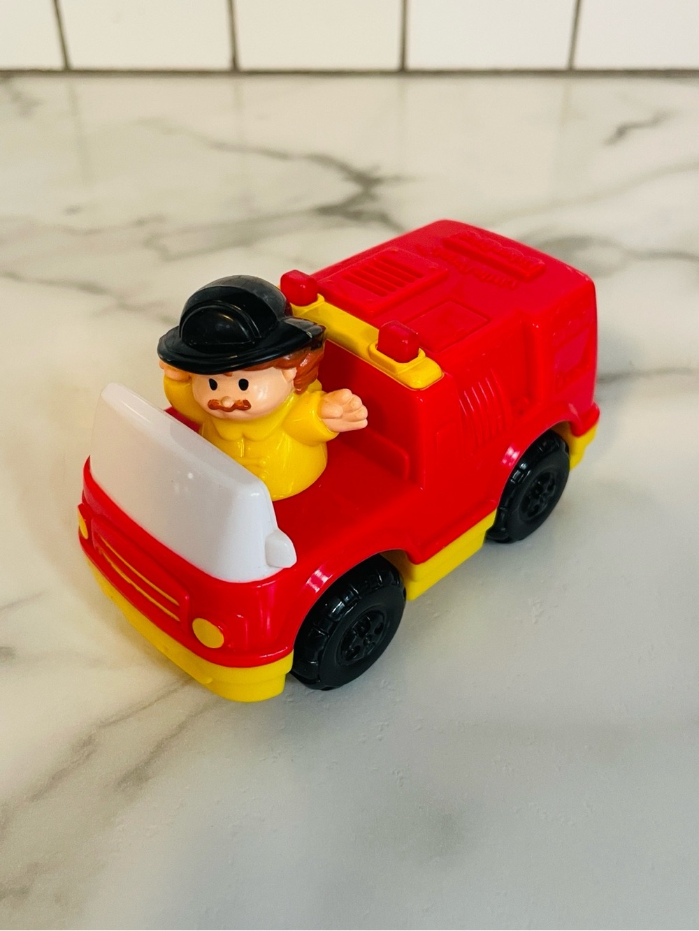 2001 Fisher Price Little People McDonald’s Happy Meal Toy - Firetruck